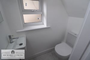 Downstairs Washroom/WC- click for photo gallery